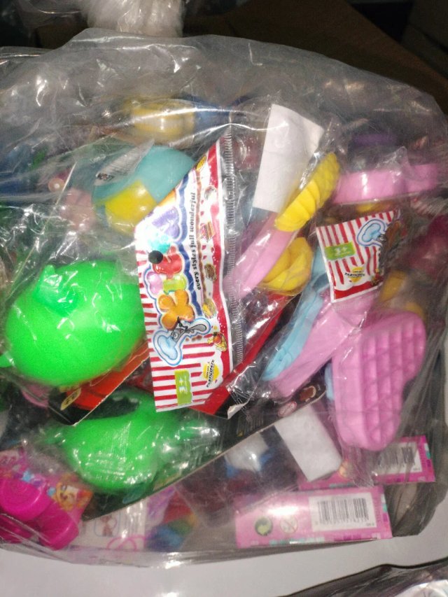 Bolsa 100 Juguetes regalos surtidos