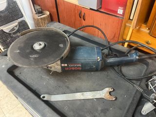 Radial Bosch GWS 20-230 H