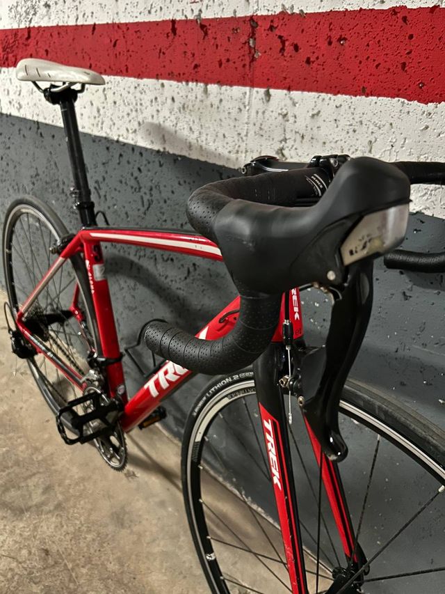 Bicicleta de carretera Trek Madone 2.1 (2015)