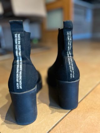 Botines negros Stradivarius t. 37