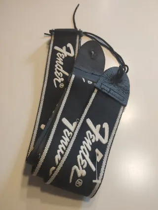 Tracolla Fender per chitarra