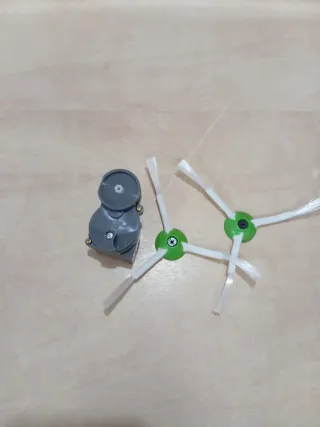 Motor lateral Roomba