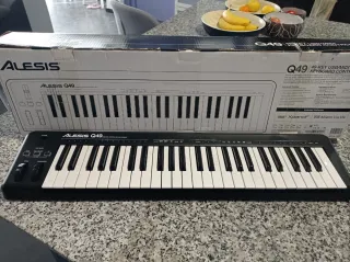 Alesis Q49 Teclado MIDI USB