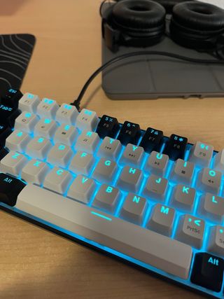 Teclado Mecánico Switches Azules Negro/Blanco