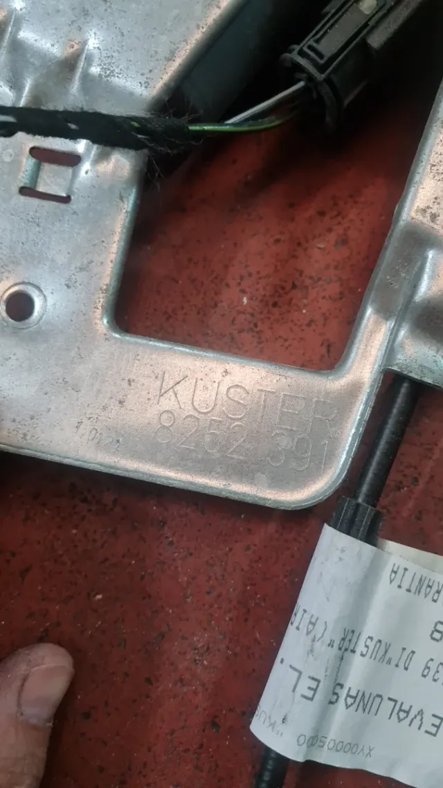 Elevalunas puerta conductor BMW Serie 5 E39