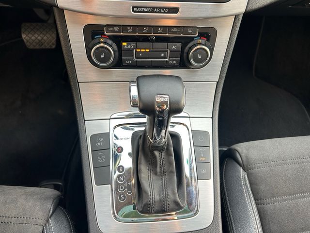 Volkswagen Passat CC 2009 r36