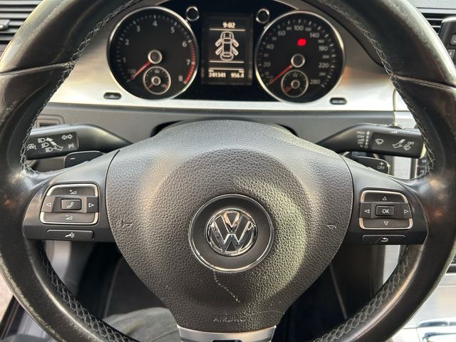Volkswagen Passat CC 2009 r36