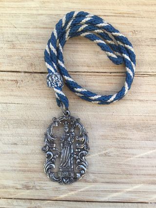 MEDALLA HERMANDAD DE LA HINIESTA