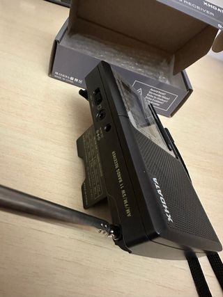 Radio Portátil XHDATA D219 FM AM SW 11 bandas