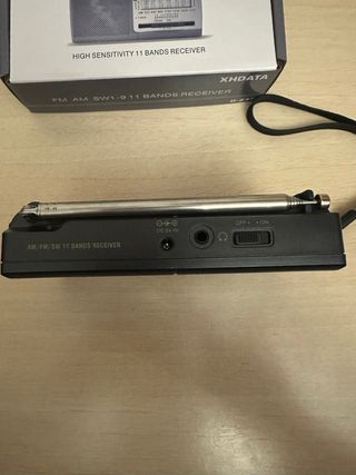 Radio Portátil XHDATA D219 FM AM SW 11 bandas