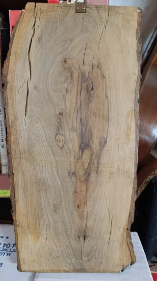 Crocifisso in bronzo su legno d'ulivo