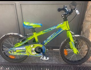 Bicicleta infantil verde y azul