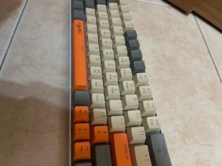 Tastiera gaming HYSJ grigio/arancione