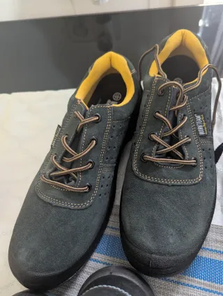 Zapatos de trabajo talla 43