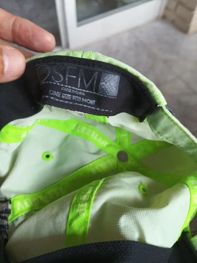 Gorra Adidas Running Verde y Amarillo