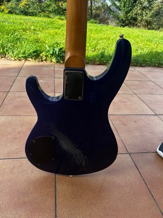 Bajo 4 cuerdas Ibáñez