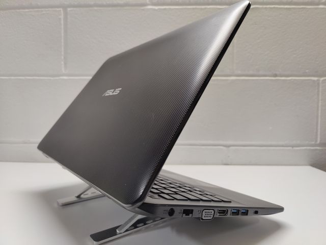 ASUS AMD A8 Radeon 1GB SSD 512GB Ram 8GB Borsa