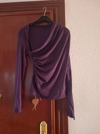 Blusa morada mujer manga larga drapeada