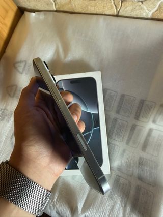 iPhone 16 Pro Max 256 GB Plata