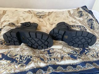 Anfibi neri con borchie La flor Roy78