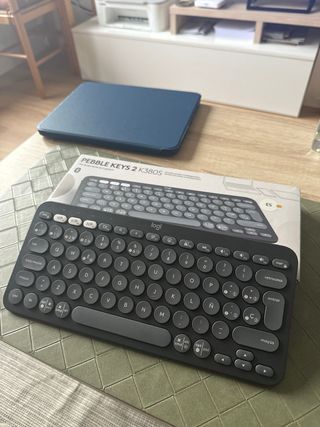 Teclado Logitech Pebble Keys 2 K380S