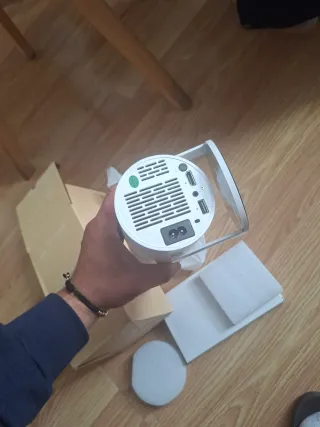 Proyector LED Ultra HD Beige