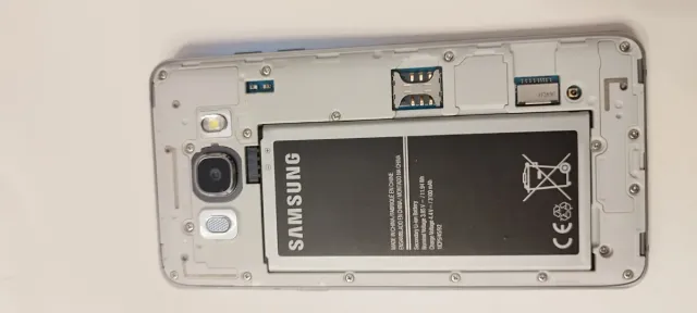 Samsung Galaxy J5 6 Nero