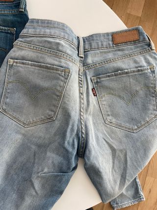 Vaqueros Levi's Azules. Modelo bold Curve Skinny.