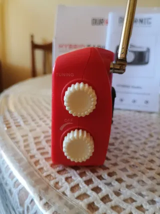 Dos radios solares y a manivela