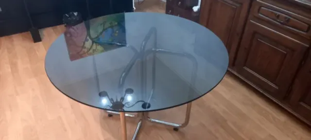 Mesa redonda cristal negro patas cromadas