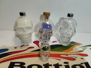 4 BOTTIGLIE VUOTE TESCHIO