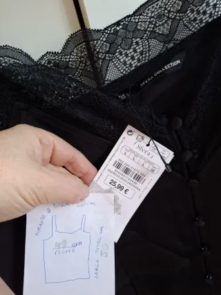 Top lencero negro con encaje