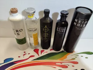 4 Bottiglie Vuote Gin Bianco e Nero