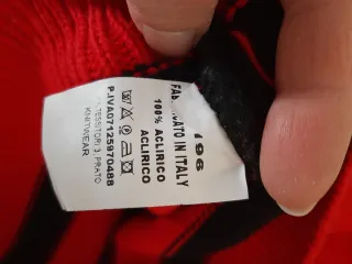 Maglioncino corto a righe con cuore