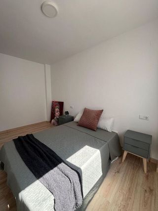 Piso en venta en Parque Victoria Eugenia en Málaga