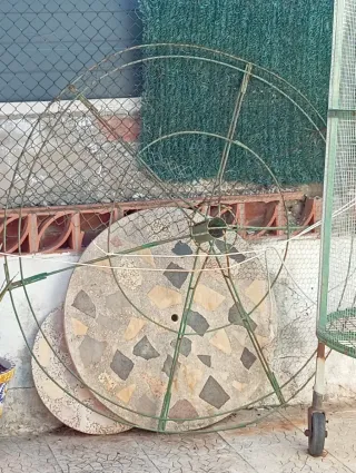 Jaula grande para jardín con ruedas