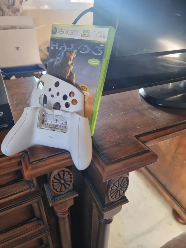 Xbox One X 1TB + accessori