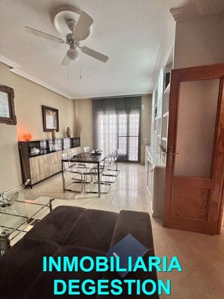 Casa adosada en venta en Linares