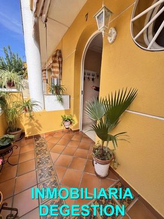 Casa adosada en venta en Linares