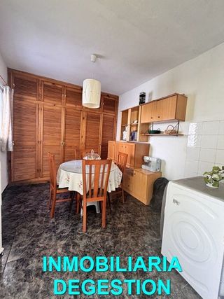 Casa adosada en venta en Linares