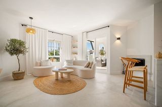 Piso en venta en Los Naranjos - Las Brisas en Marbella