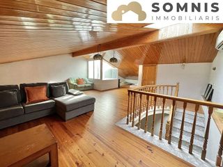 Casa adosada en venta en Les Arenes - La Grípia  Can Montllor en Terrassa