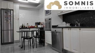 Casa adosada en venta en Les Arenes - La Grípia  Can Montllor en Terrassa