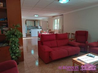 Chalet en venta en Yecla