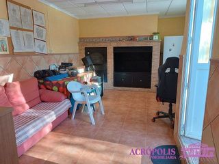 Chalet en venta en Yecla