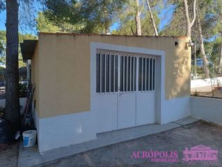 Chalet en venta en Yecla