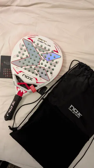 Pala pádel Nox AT Pro Cup 2024