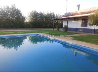 Chalet en venta en Brenes