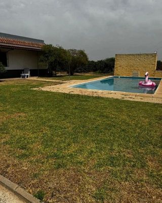 Chalet en venta en Brenes