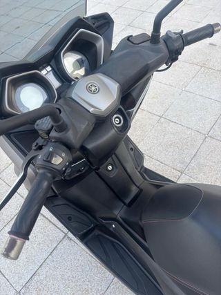 Yamaha XMAX